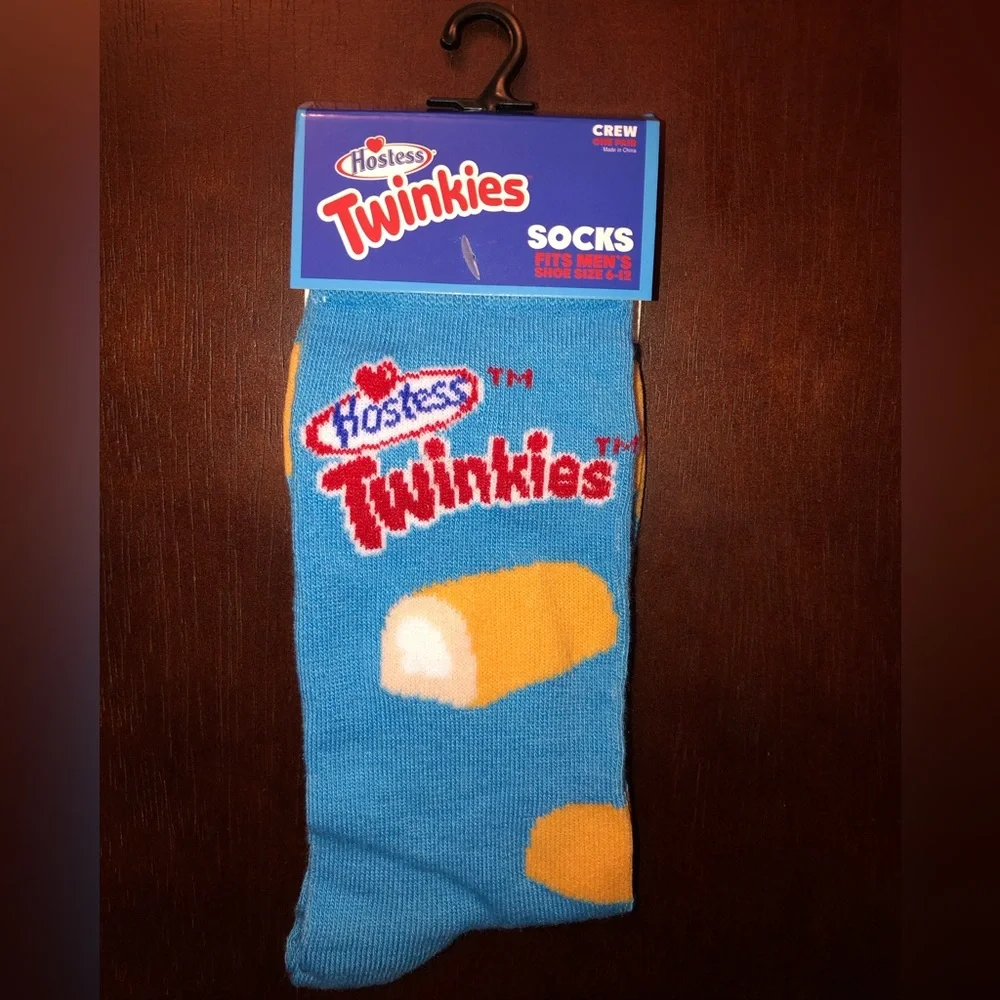 HOSTESS TWINKIES NOVELTY CREW SOCKS NWT MEN’S SHOE SIZE 6-12